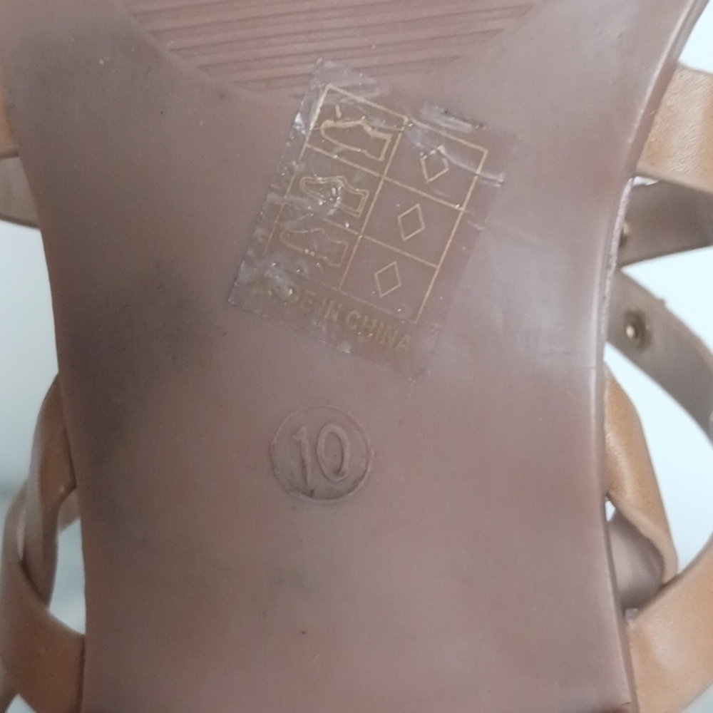 Vintage Havana Flat Strappy Star Stud Sandals,  Size 10 - Picture 5 of 10